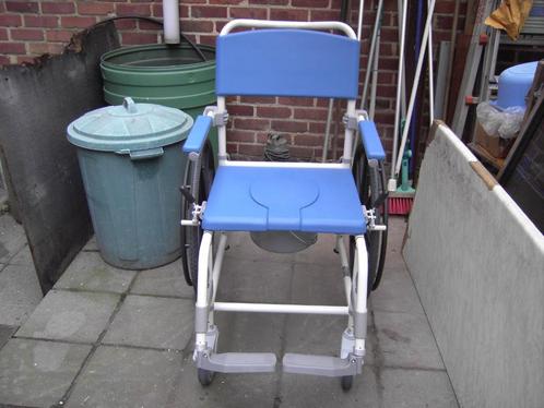 Nieuwe toiletrolstoel 8x gebruikt, nieuwprijs 350€, nu 200€, Divers, Chaises roulantes, Comme neuf, Fauteuil roulant manuel, Enlèvement