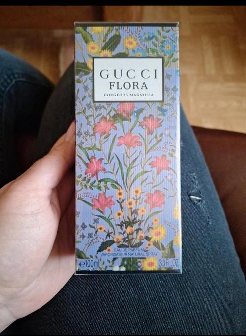 Gucci Flora Gorgeous Magnolia – Mysterieus en betoverend 100, Handtassen en Accessoires, Uiterlijk | Parfum, Nieuw, Ophalen of Verzenden