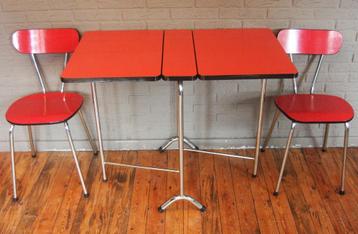 Rode Formica Klaptafel / + Formica Stoelen / Jaren 60 beschikbaar voor biedingen