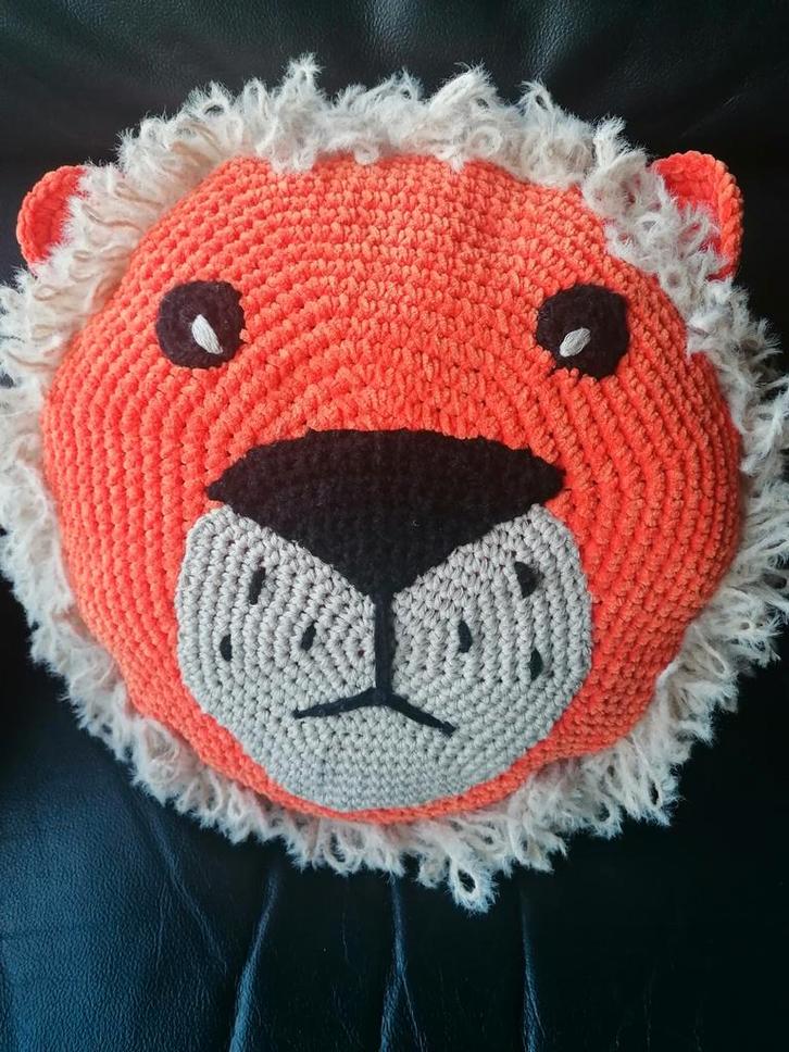 Knuffelkussen Leeuw, Hobby en Vrije tijd, Breien en Haken, Nieuw, Ophalen of Verzenden