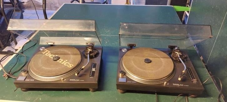 matériel sono : 2 technics SL1210MK2 + 800 45T 33T de soirée, Muziek en Instrumenten, Dj-sets en Draaitafels, Technics, Ophalen