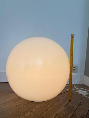 Vloerlamp Habitat, kunststof bol beschikbaar voor biedingen
