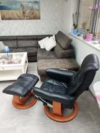 Fauteuil met voetsteun, Huis en Inrichting, Fauteuils, Ophalen, Gebruikt, Leer