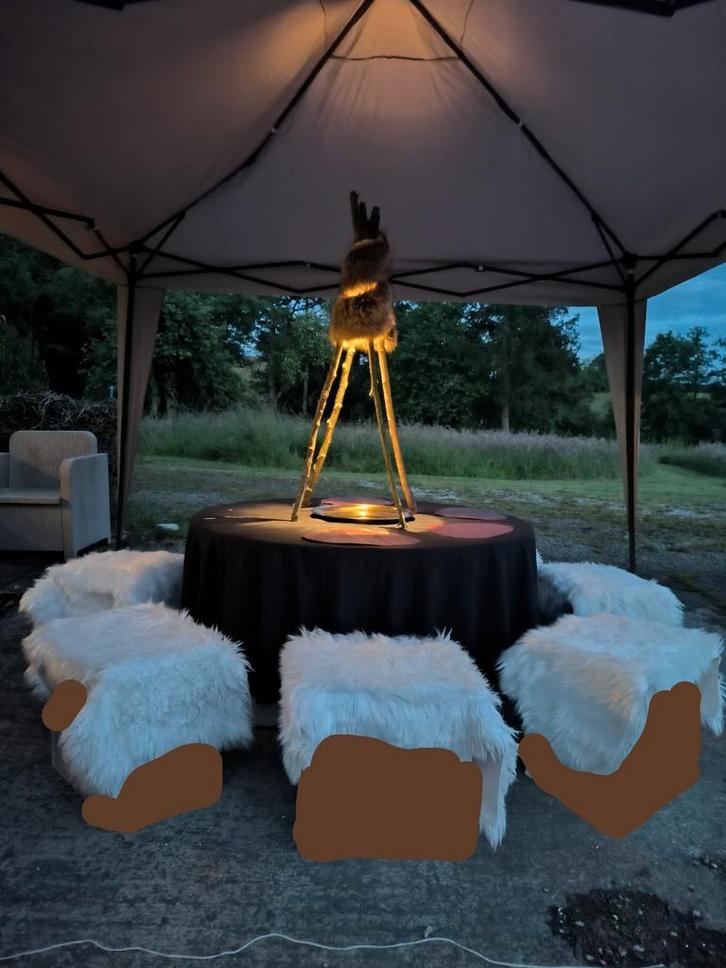 Déco thème préhistorique/indien/viking/bohème chic, Maison & Meubles, Tabourets, Comme neuf, Enlèvement