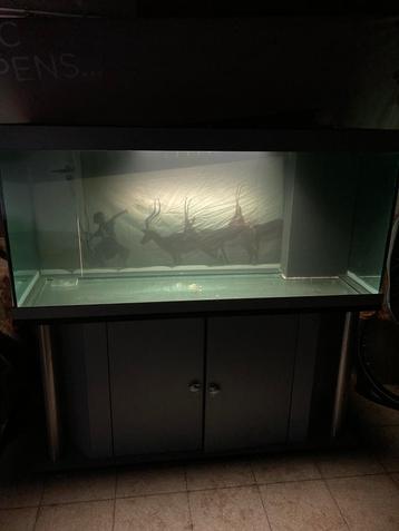 Aquarium 526l beschikbaar voor biedingen