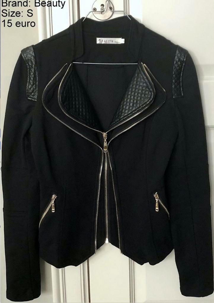 Zwarte blazer Beauty XS, Kleding | Dames, Jasjes, Kostuums en Pakken, Nieuw, Jasje, Maat 34 (XS) of kleiner, Zwart, Ophalen of Verzenden