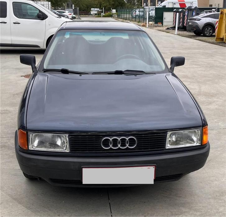 Audi 80 ongevalwagen voor onderdelen, Auto's, Audi, Particulier, Benzine, Berline, 5 deurs, Automaat, Blauw, Blauw, Stof, Voorwielaandrijving
