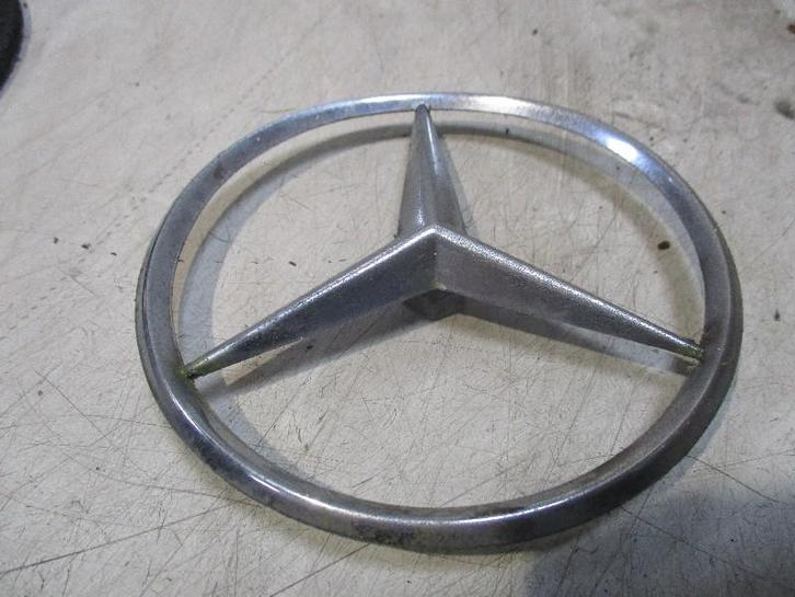 LOGO / EMBLEME kofferbak Mercedes-Benz / 8 (W115), Autos : Pièces & Accessoires, Autres pièces automobiles, Mercedes-Benz, Utilisé