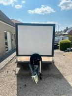Dichte aanhangwagen Deckx, Ophalen