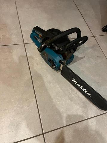 Makita zaag beschikbaar voor biedingen