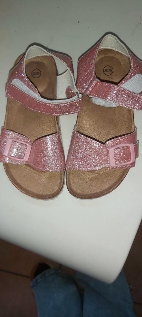 Roze glittersandaaltjes 28/29, Kinderen en Baby's, Babykleding | Schoentjes en Sokjes, Zo goed als nieuw, Ophalen of Verzenden