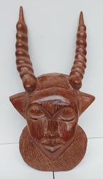 Houten Afrikaans masker met horens mooie originele staat, Ophalen of Verzenden