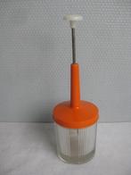 Vintage - Ajuinensnijder in oranje kleur., Verzamelen, Gebruikt, Ophalen of Verzenden