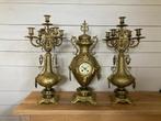Chandeliers de table et horloge en bronze doré, Enlèvement ou Envoi