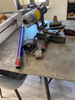 . Dyson steelstofzuiger  V10 animal, Elektronische apparatuur, Ophalen, Gebruikt, Stofzuiger