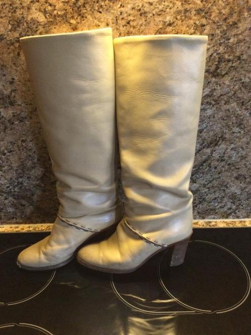 Bottes, Kleding | Dames, Schoenen, Gedragen, Hoge laarzen, Beige, Ophalen of Verzenden