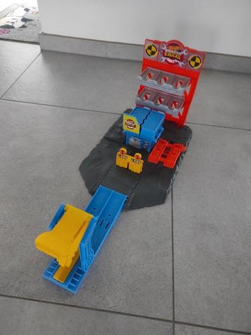 Hot Wheels Monster trucks blast station nieuwstaat beschikbaar voor biedingen