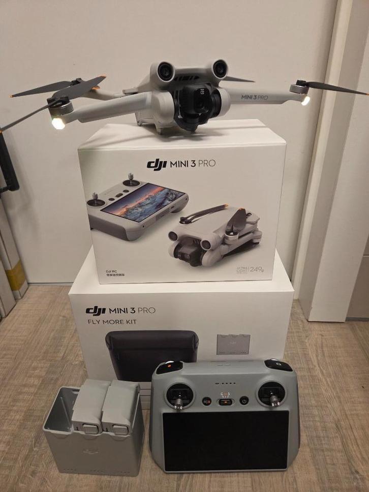 DJI Mini 3 PRO Drone met Smart Controller en Fly More Pack, Audio, Tv en Foto, Drones, Zo goed als nieuw, Drone met camera, Ophalen of Verzenden