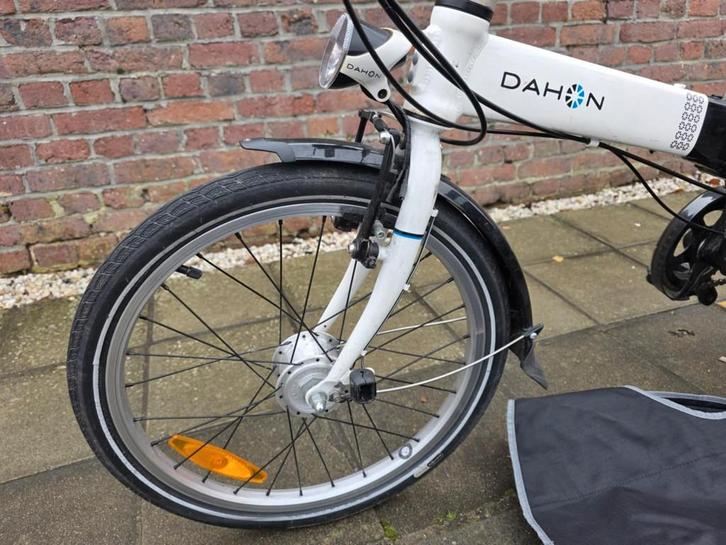 Dahon 7 Vitesses Nexus (Roue Dynamo Led) + Accesoires, Fietsen en Brommers, Fietsen | Vouwfietsen, Zo goed als nieuw, Dahon, 18 tot 20 inch