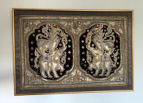 Birmees Kalaga wandtapijt borduurwerk Myanmar 82 x 57 cm, Antiek en Kunst, Kunst | Niet-Westerse kunst, Ophalen