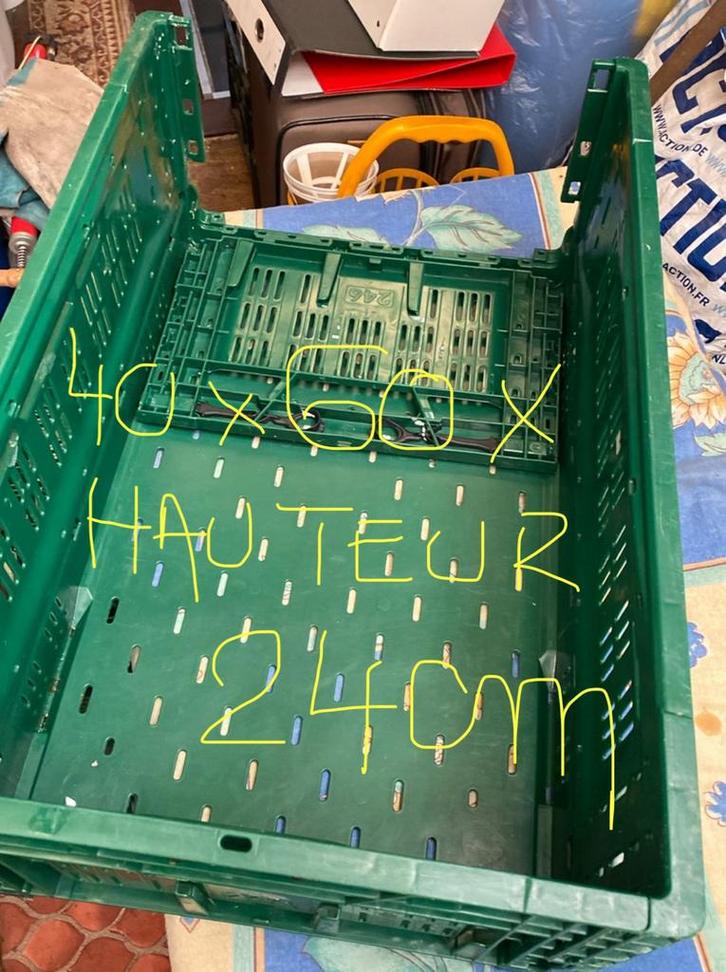 Cageot-Bac-Cashes-Casier-Régement hard pvc lot 8€/stuk, Doe-het-zelf en Bouw, Kratten en Dozen, Gebruikt, Krat, 50 tot 75 cm, 40 tot 60 cm