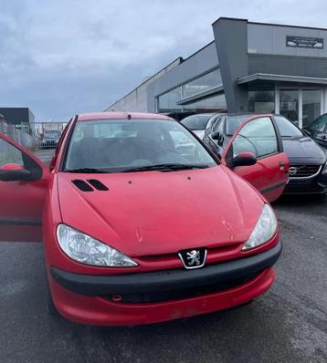 Peugeot 206      1.1 benzine      44kw 60 pk     179.562km beschikbaar voor biedingen
