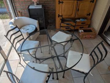 Metalen tuinset beschikbaar voor biedingen