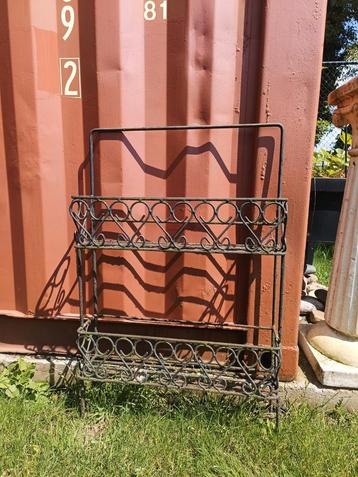Ijzeren plantenrek, Tuin en Terras, Ophalen, Zo goed als nieuw