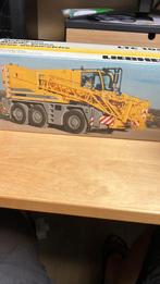 Liebherr LTC1055 Conrad, Hobby en Vrije tijd, Modelbouw | Auto's en Voertuigen, 1:32 tot 1:50, Overige typen, Nieuw, Ophalen