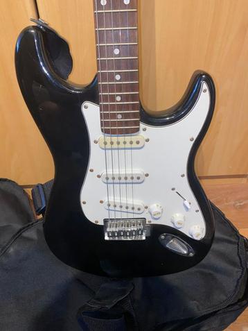 Guitare électrique Stagg, Musique & Instruments, Autres marques, Enlèvement, Solid body, Avec ampli
