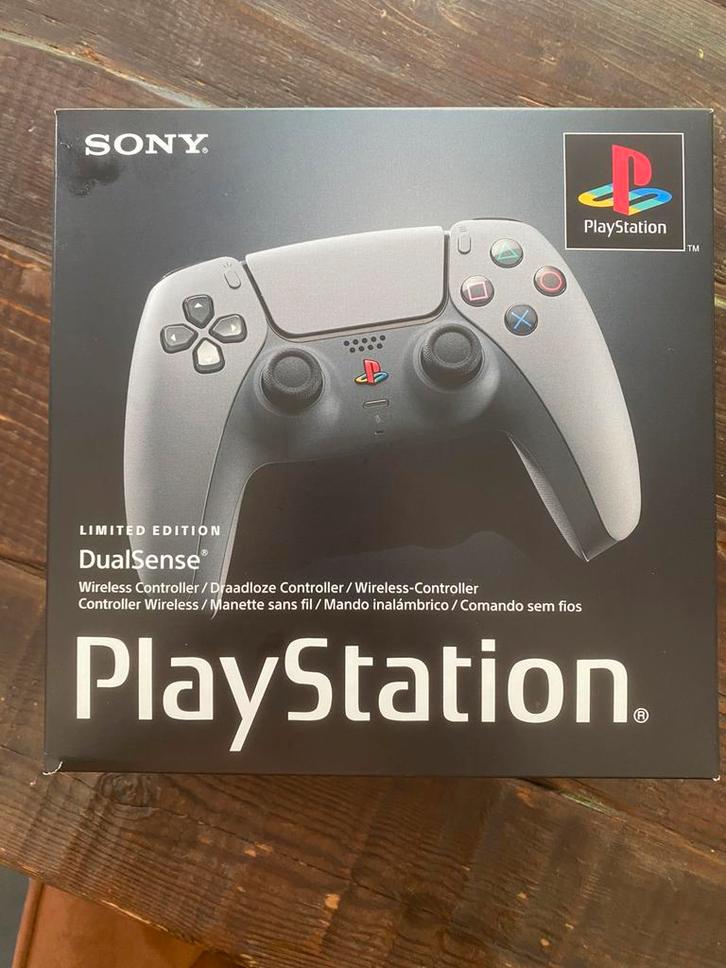NIEUWE PlayStation 30e verjaardag PS5 30e verjaardag, Games en Spelcomputers, Spelcomputers | Sony Consoles | Accessoires, Zo goed als nieuw
