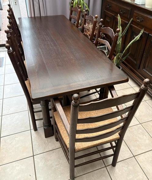 Kleine prijs- tafel- 6stoelen - 1 stoel met armleuningen, Huis en Inrichting, Complete eetkamers, Zo goed als nieuw, Ophalen