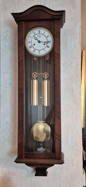 Grande horloge ou regulateur mural kieninger beschikbaar voor biedingen