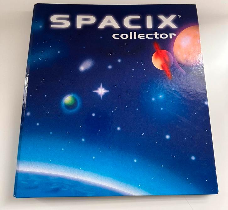 🎴 SPACIX-verzamelwerkboek 1996 — 45 kaarten + 12 kaarten., Verzamelen, Supermarktacties, Overige supermarkten, Ophalen