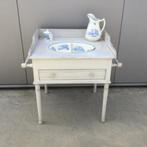 Oud Frans lavabotafeltje met handdoekdrogers, Ophalen