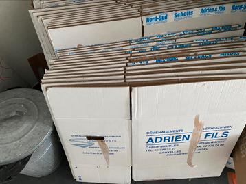 Lot de 36 cartons de déménagement professionnels : 2 tailles