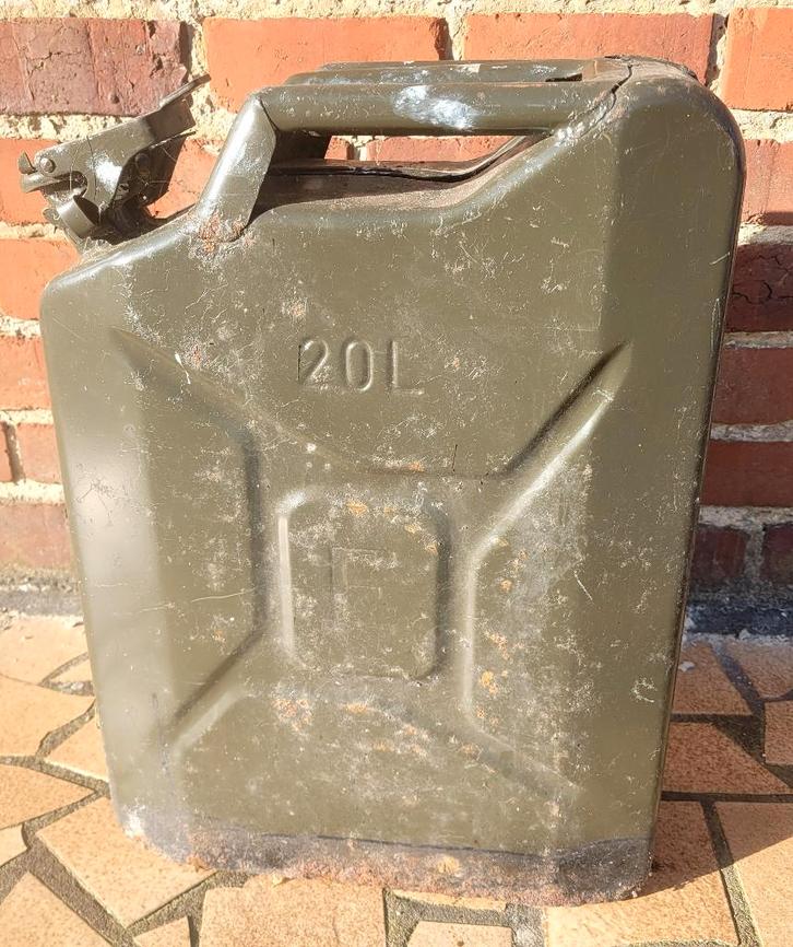 Stalen jerrycan - Frans Leger uit 1990, Verzamelen, Militaria | Algemeen, Landmacht, Overige typen, Ophalen of Verzenden
