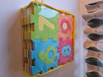 Puzzelmat beschikbaar voor biedingen