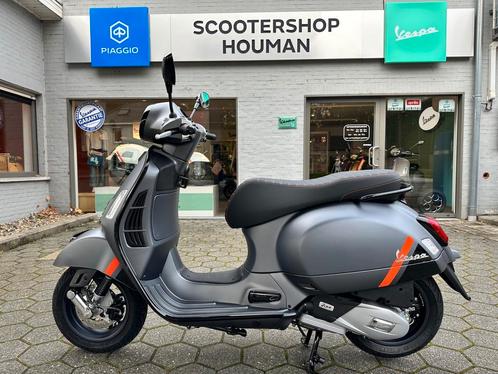 Vespa GTS 125cc SUPER SPORT GRIGIIO TRAVOLGENTE MATT, Fietsen en Brommers, Scooters | Vespa, Overige modellen, Benzine
