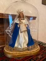 Moeder Maria met kind in stolp, Ophalen