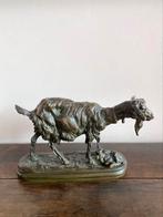 Chèvre en bronze patine verte et son chevreau ., Ophalen of Verzenden, Brons