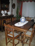 table avec six chaises et armoire, Antiquités & Art, Curiosités & Brocante, Enlèvement