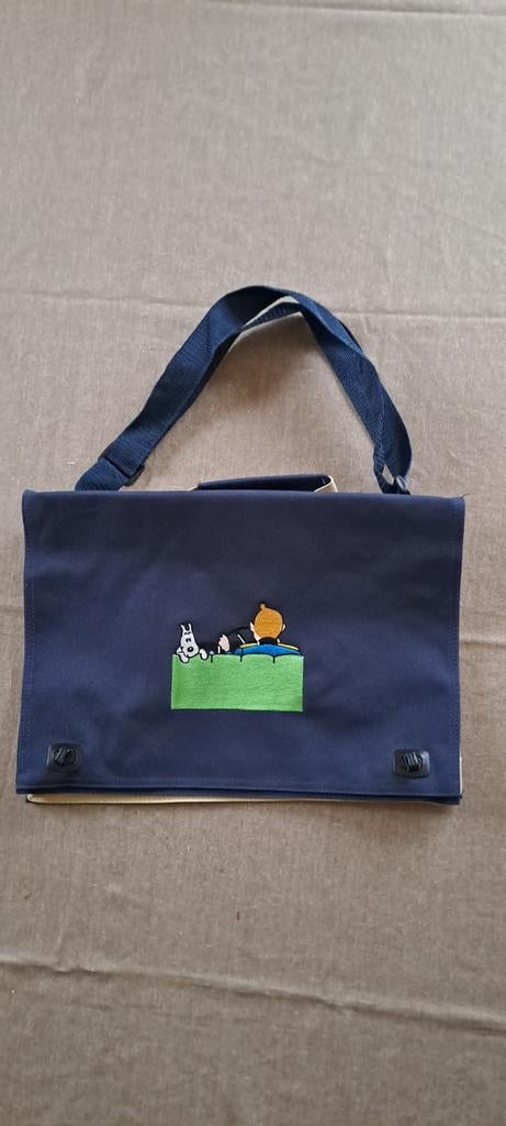 Porte-document en tissu Tintin, Enlèvement