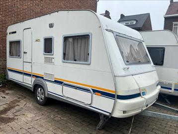 Caravan wilk beschikbaar voor biedingen
