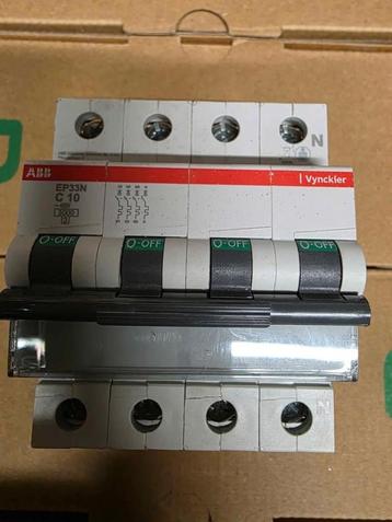  Disjoncteur tétrapolaire ABB EP33N – 10 A – 400 V beschikbaar voor biedingen