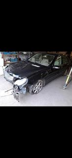 Pièces Mercedes w203, Auto's, Mercedes-Benz, Particulier, Te koop, C-Klasse