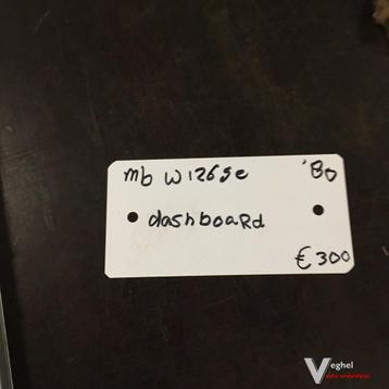 Mercedes W126 1980 Dashboard beschikbaar voor biedingen