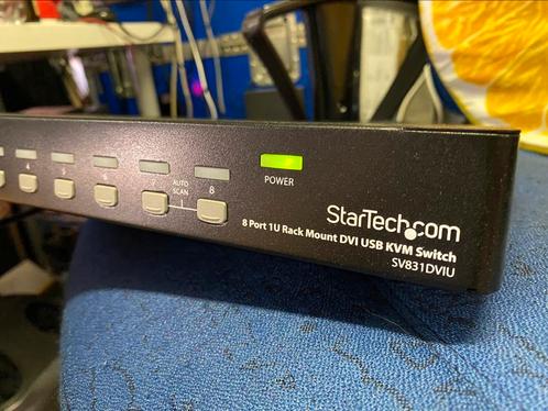 StarTech - 8 Port 1U Rackmount DVI USB KVM Switch- SV831DVIU, Computers en Software, Overige Computers en Software, Zo goed als nieuw