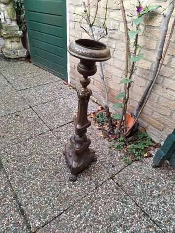 Antieke Koperen Kaarsenkandelaar beschikbaar voor biedingen