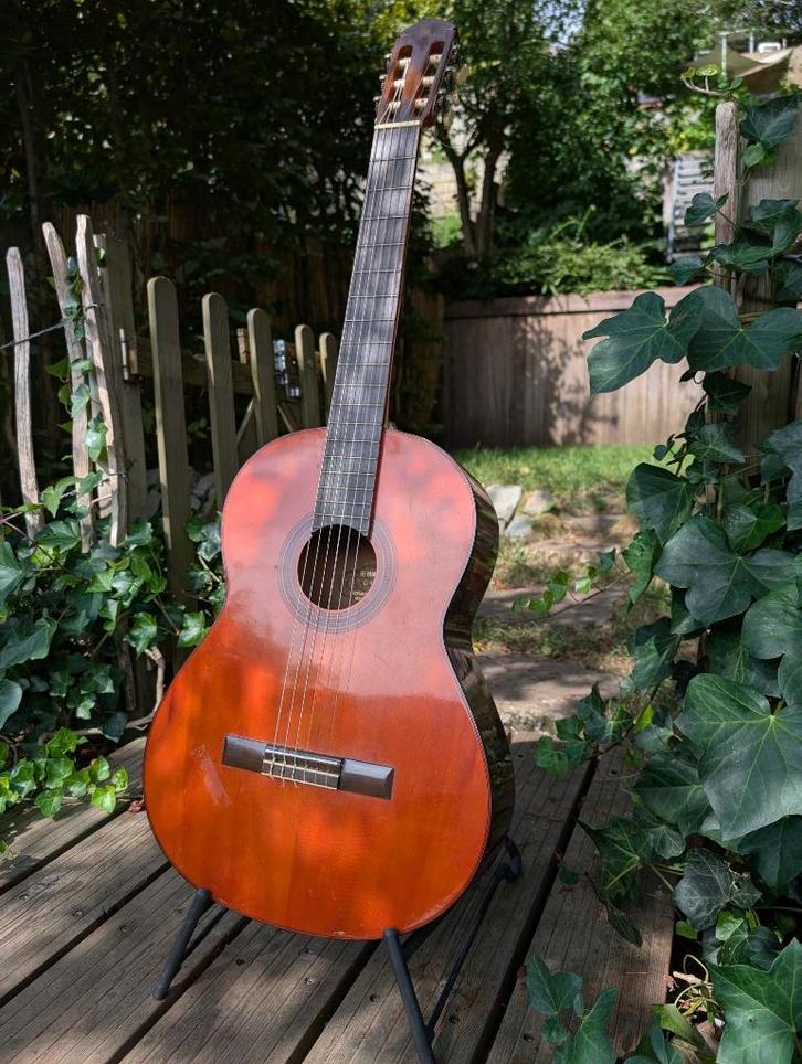 Vintage 1970's Spaanse akoestische gitaar Yamaha G55-1, Muziek en Instrumenten, Snaarinstrumenten | Gitaren | Akoestisch, Gebruikt